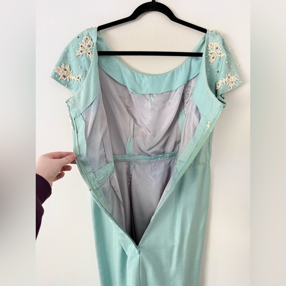Vintage 50s 60s Baby Blue Hand Beaded Sheath Dress Lace Rhinestone Cocktail M/L - Picture 7 of 16
